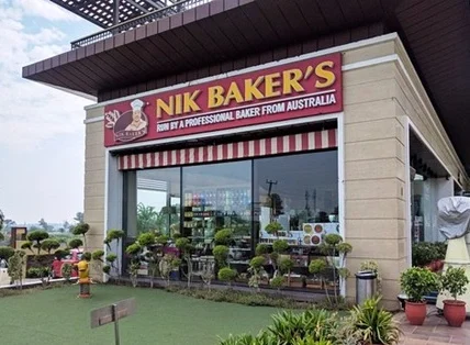 Nik Bakers