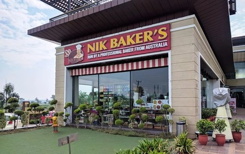 Nik Bakers